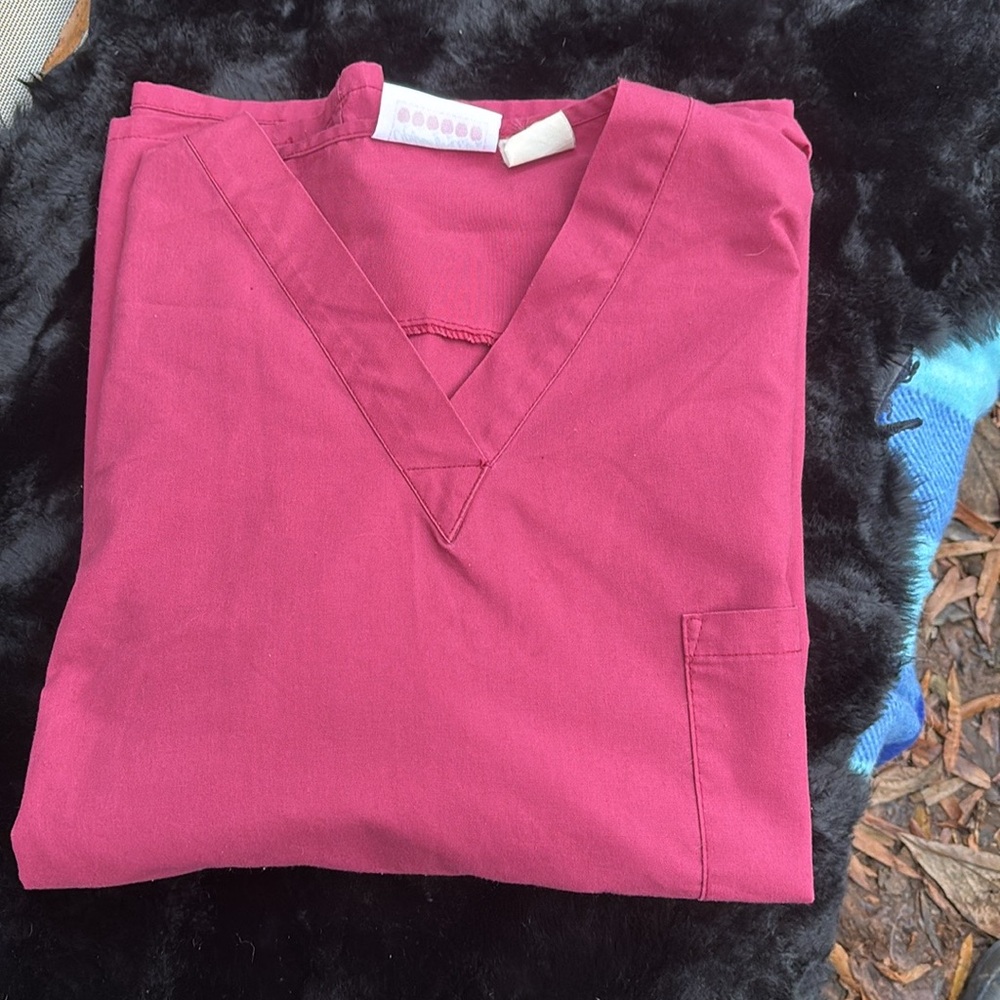 Apples for Life Vintage Burgundy Red Wine Maroon SS Uniform Scrub Top V-Neck L